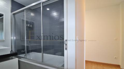 Apartamento T3 com lugar de garagem, na Póvoa de Varzim