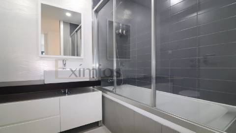 Apartamento T3 com lugar de garagem, na Póvoa de Varzim