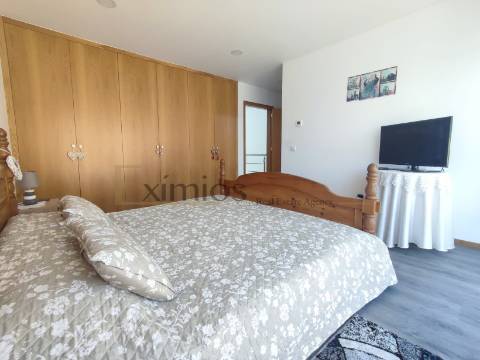 Moradia V4 seminova, em Beiriz