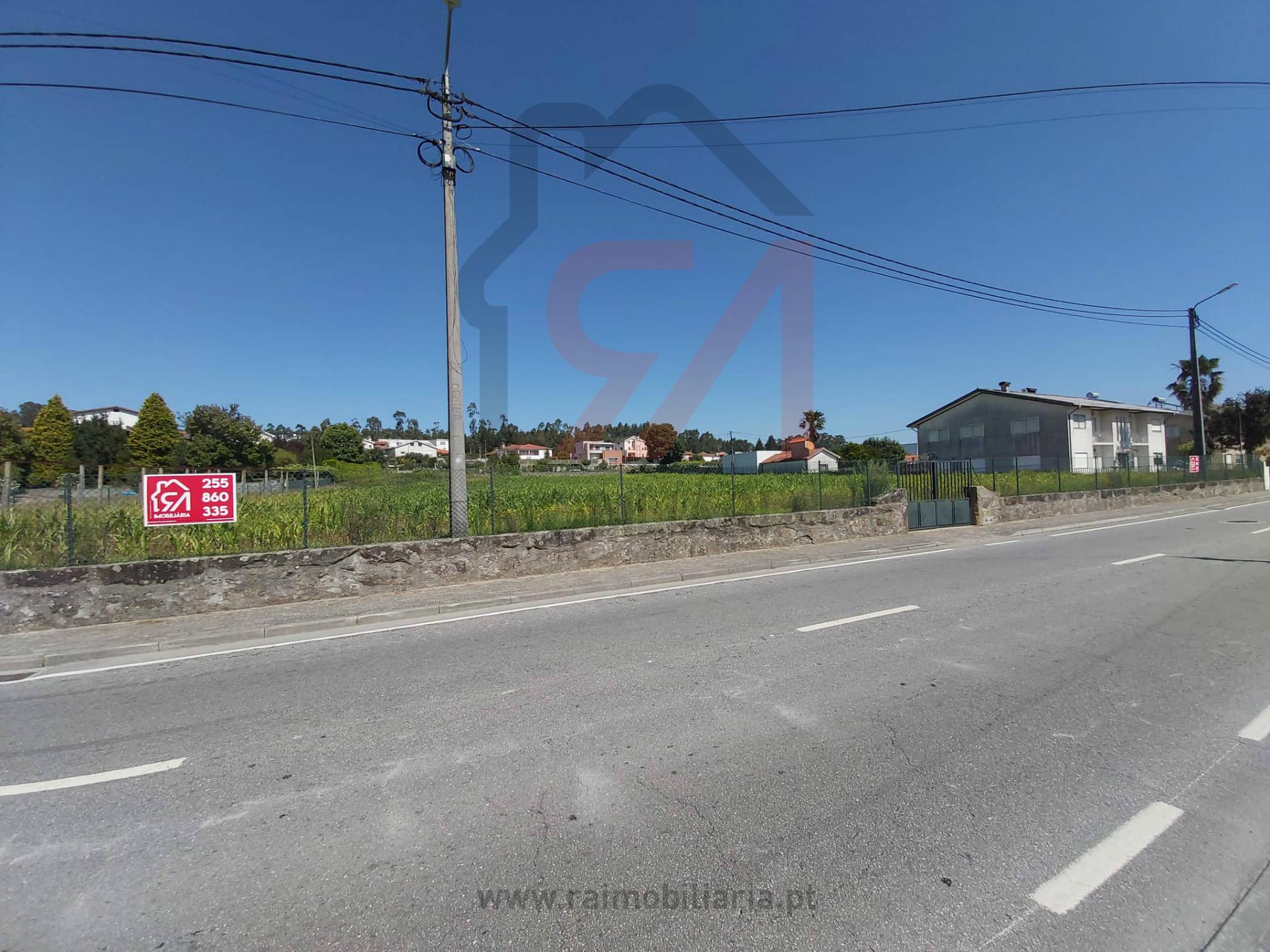 Terreno Para Construção  Venda em Carvalhosa,Paços de Ferreira