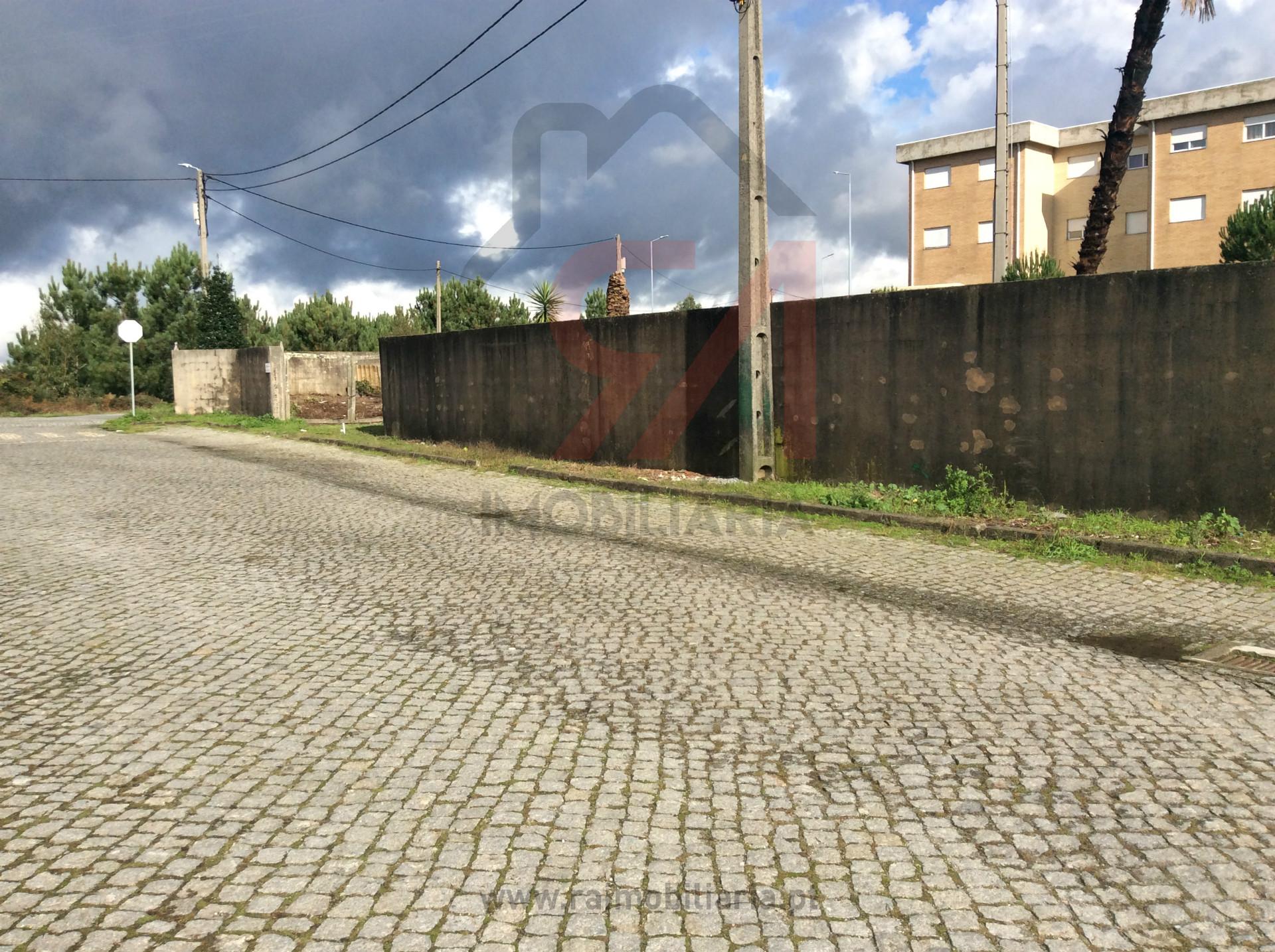 Lote de Terreno  Venda em Seroa,Paços de Ferreira