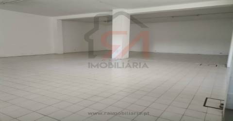 Armazém  Venda em Paços de Ferreira,Paços de Ferreira