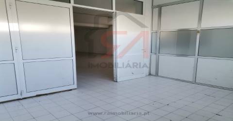Armazém  Venda em Paços de Ferreira,Paços de Ferreira