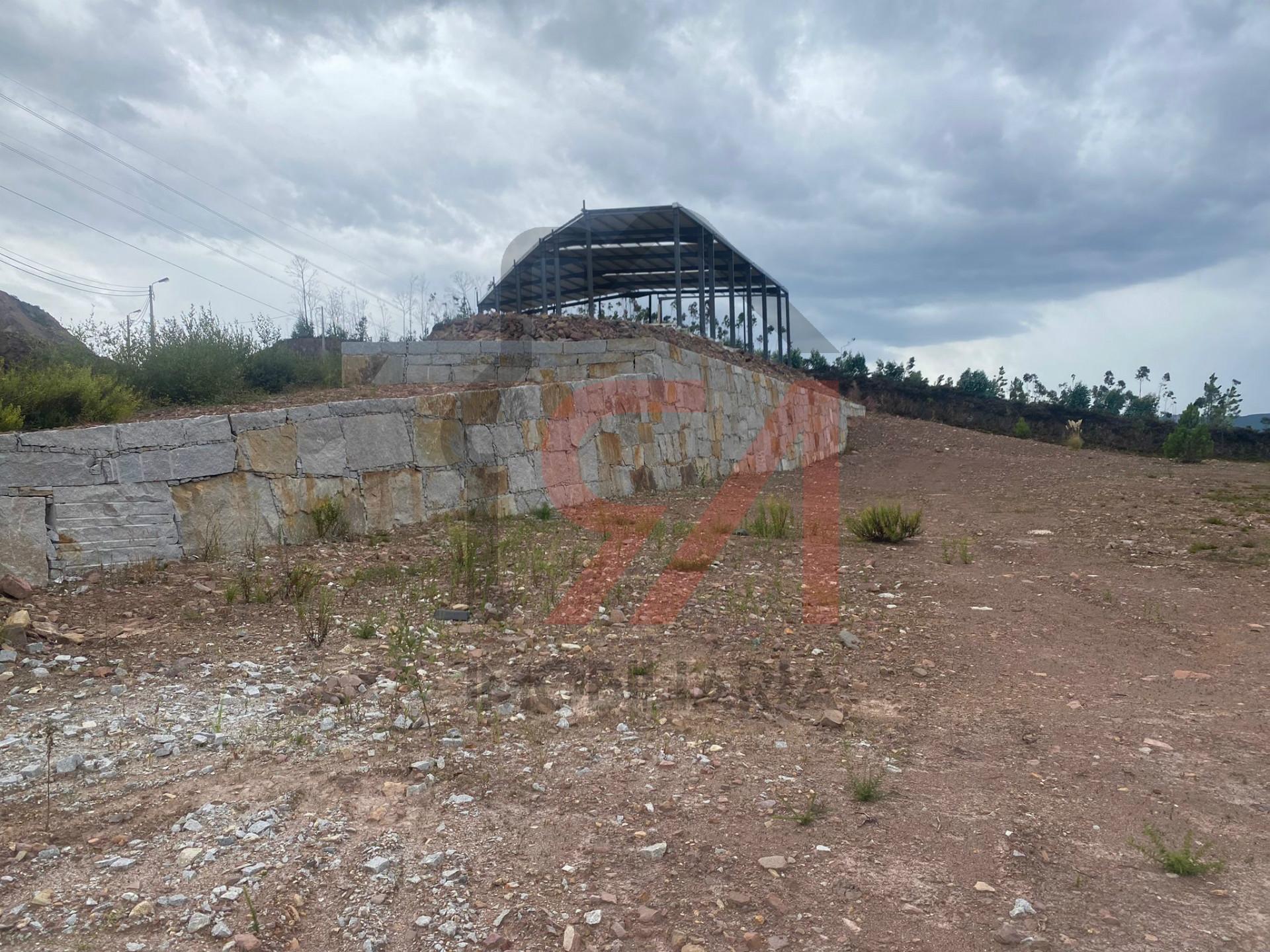 Armazém  Venda em Gandra,Paredes