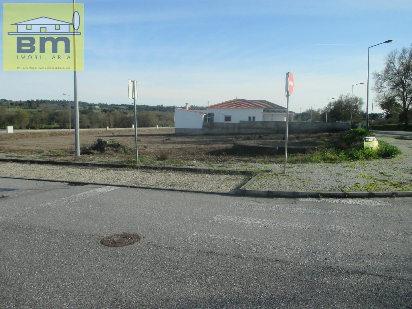 Lote de Terreno  Venda em Escalos de Cima e Lousa,Castelo Branco