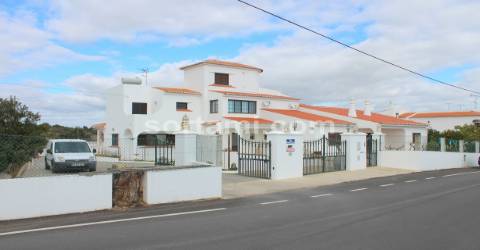 Moradia Isolada >=T10 Venda em Albufeira e Olhos de Água,Albufeira