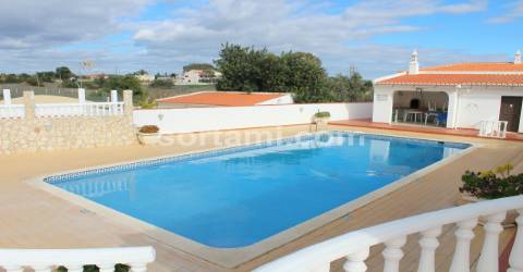 Moradia Isolada >=T10 Venda em Albufeira e Olhos de Água,Albufeira
