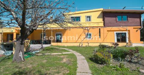 Moradia Isolada T6 Venda em Santa Bárbara de Nexe,Faro