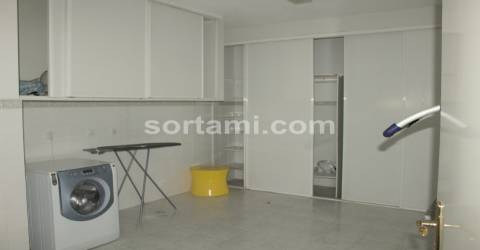 Moradia Geminada T5 Venda em Estômbar e Parchal,Lagoa (Algarve)