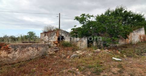 Moradia Devoluta T4 Venda em Pechão,Olhão