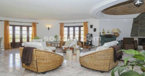 Moradia Isolada T4 Venda em Albufeira e Olhos de Água,Albufeira