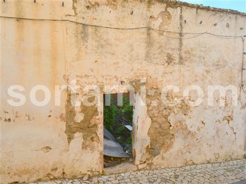 Moradia Devoluta T7 Venda em Paderne,Albufeira