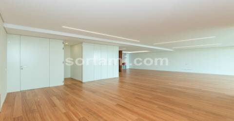 Apartamento T5 Venda em Canidelo,Vila Nova de Gaia