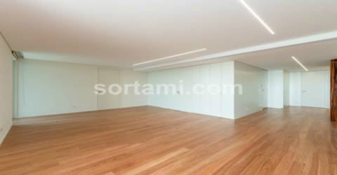 Apartamento T5 Venda em Canidelo,Vila Nova de Gaia