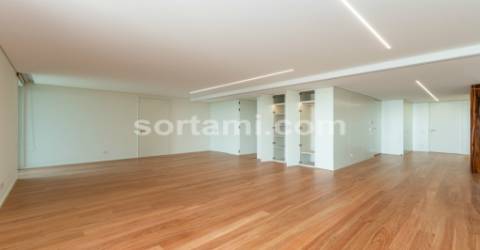 Apartamento T5 Venda em Canidelo,Vila Nova de Gaia