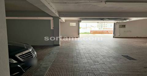 Garagem  Venda em Albufeira e Olhos de Água,Albufeira