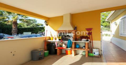 Moradia Isolada T5+2 Venda em Quarteira,Loulé