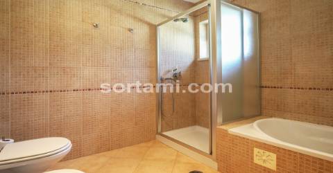 Moradia Isolada T5+2 Venda em Quarteira,Loulé