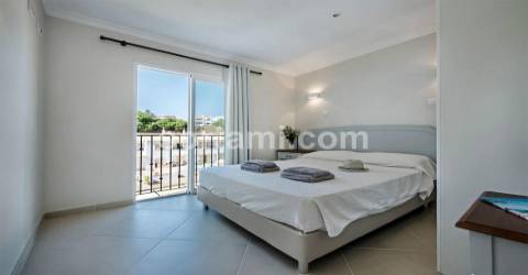 Moradia Isolada T8 Venda em Albufeira e Olhos de Água,Albufeira