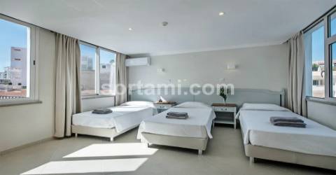 Moradia Isolada T8 Venda em Albufeira e Olhos de Água,Albufeira