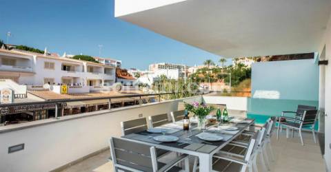 Moradia Isolada T8 Venda em Albufeira e Olhos de Água,Albufeira