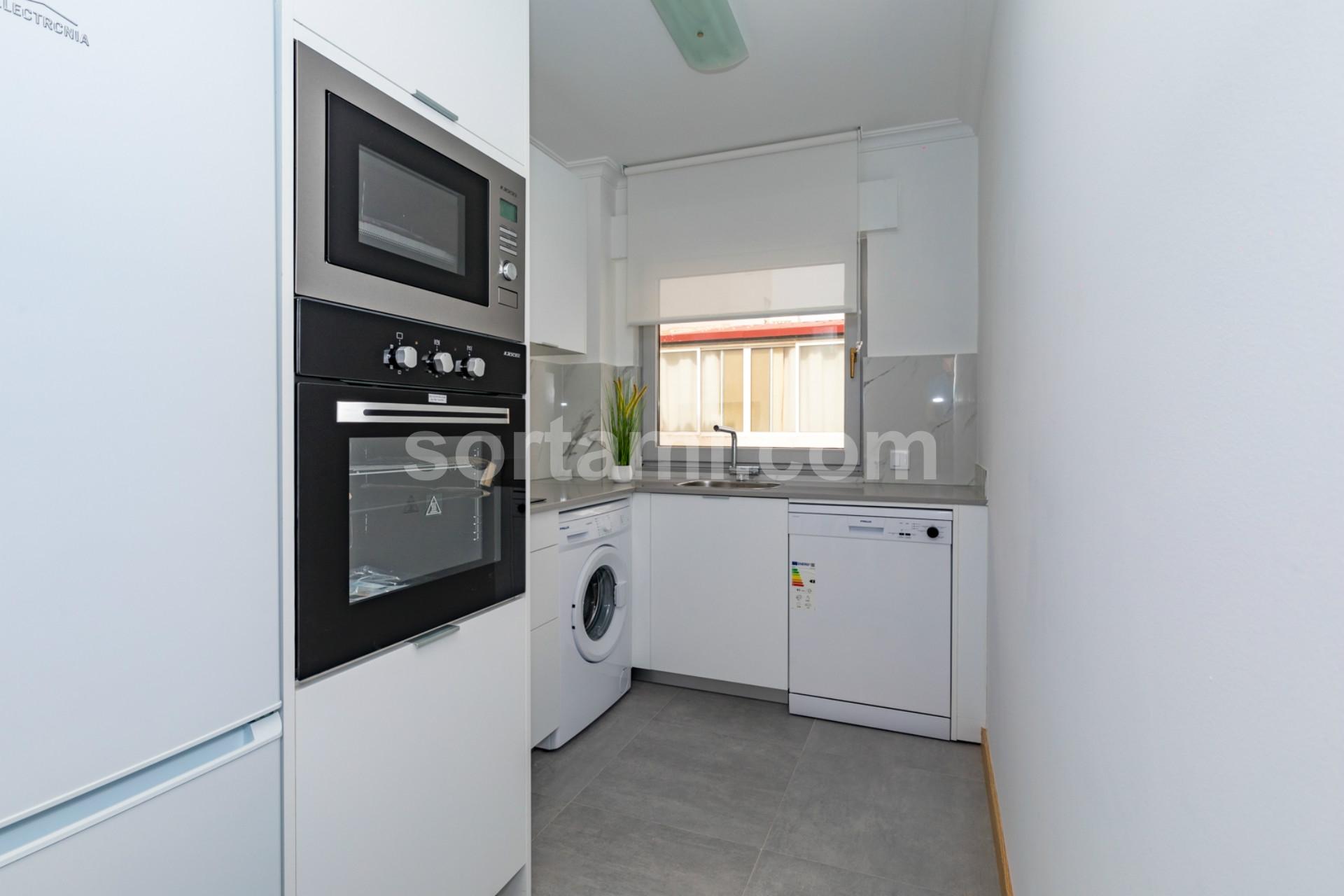 Apartamento T1+1 Venda em Albufeira e Olhos de Água,Albufeira