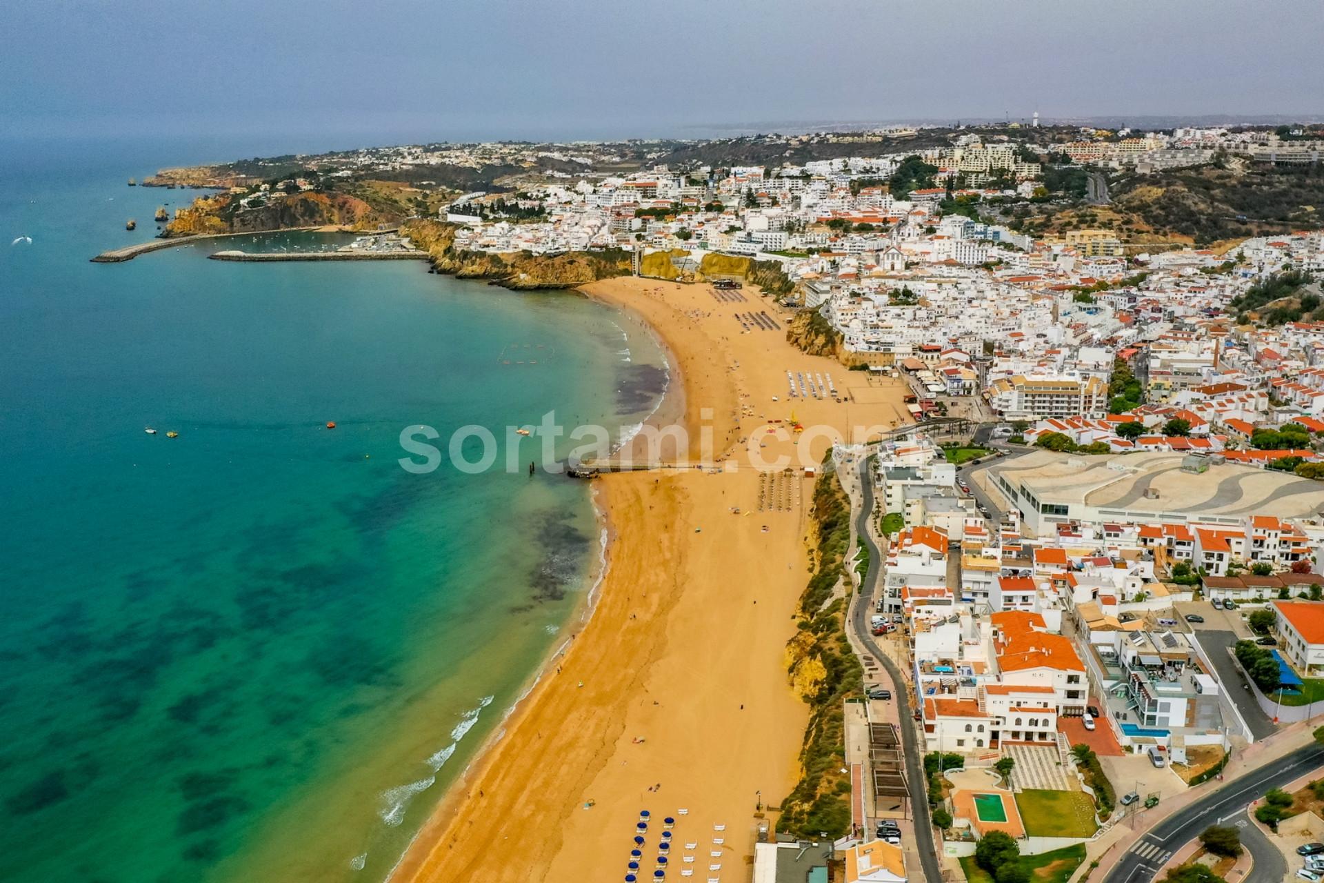 Apartamento T1+1 Venda em Albufeira e Olhos de Água,Albufeira