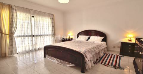 Moradia Isolada T6 Venda em Quarteira,Loulé