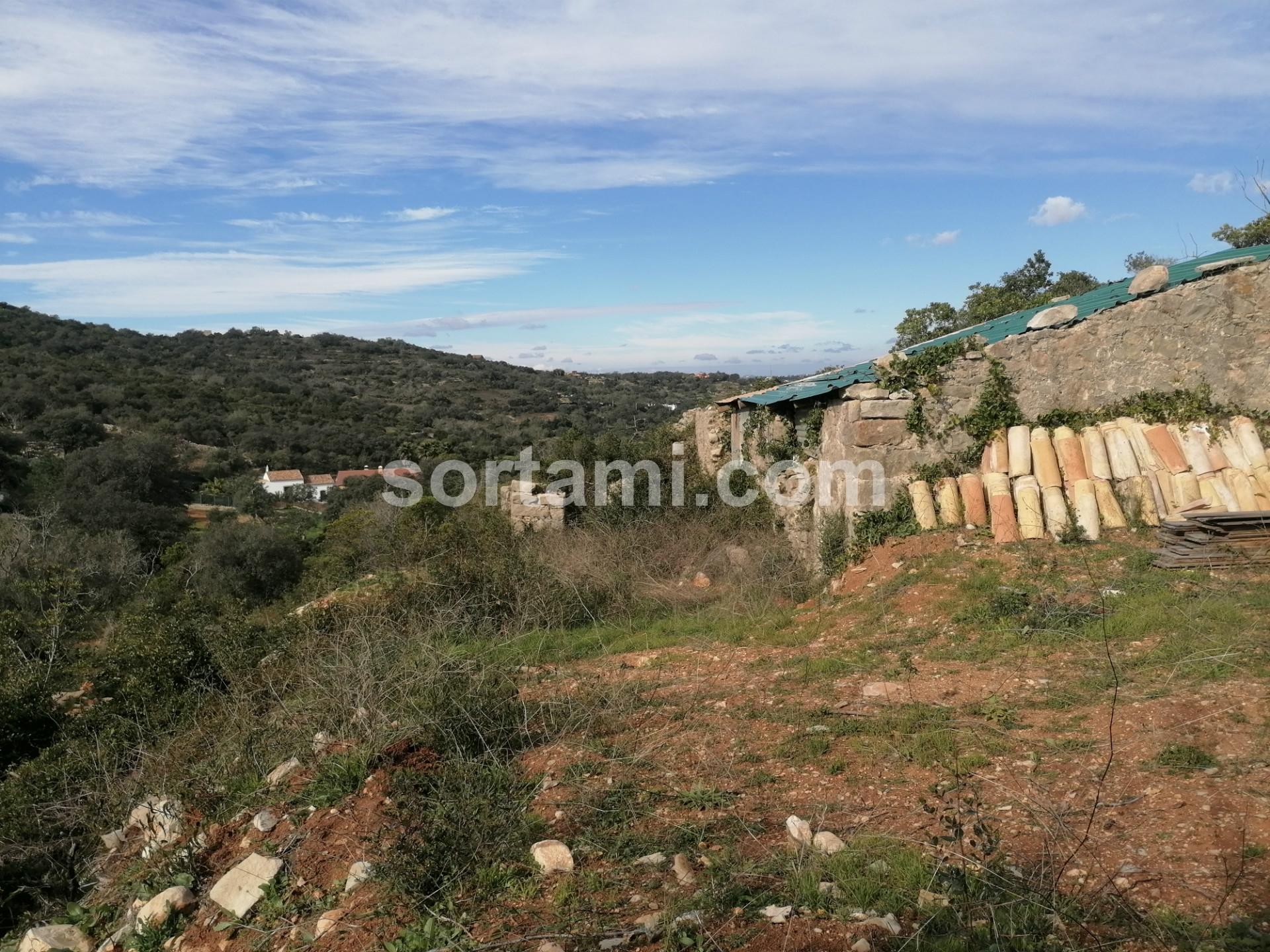 Moradia Devoluta  Venda em Santa Bárbara de Nexe,Faro