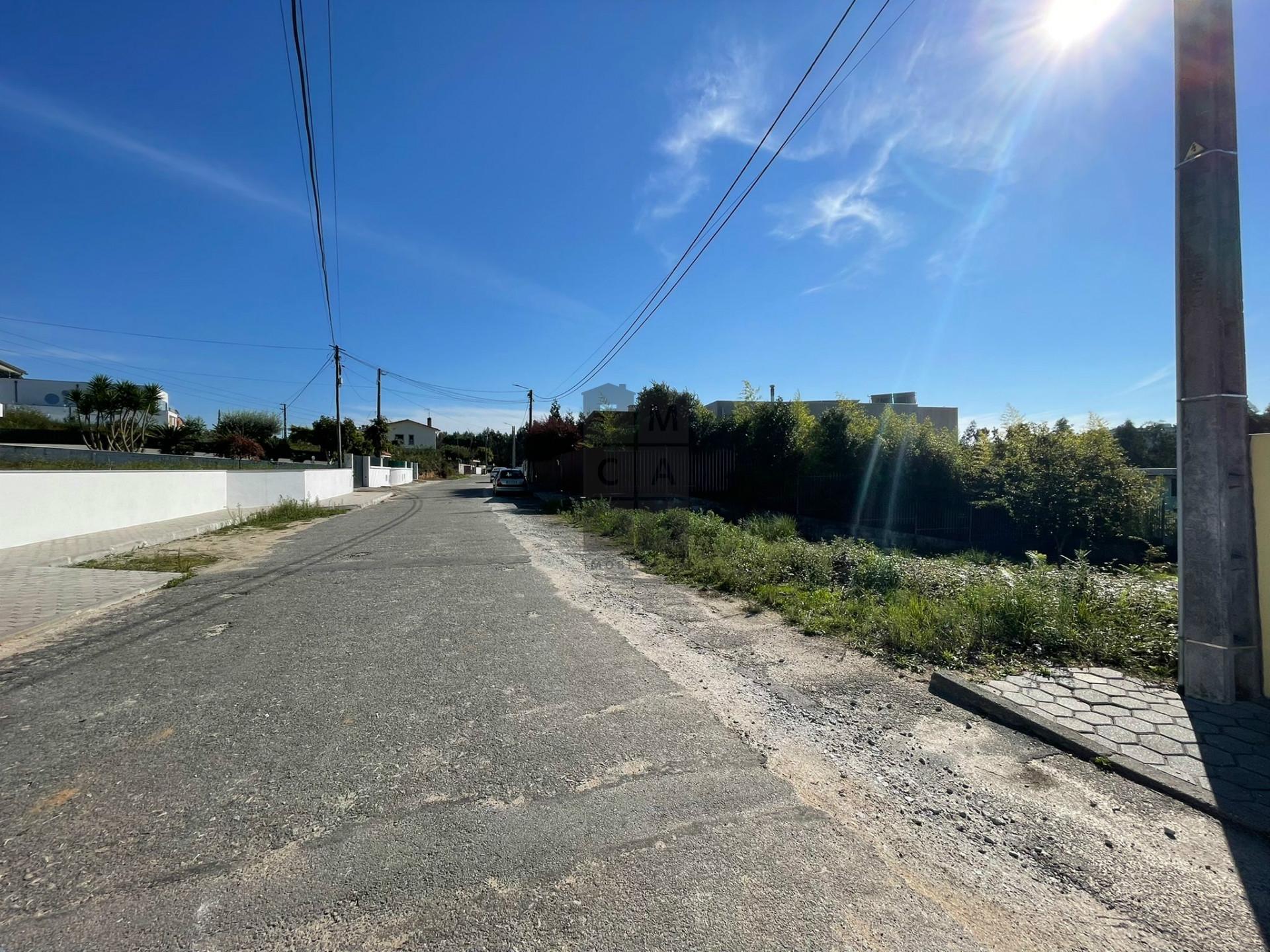 Terreno Para Construção  Venda em Oliveira de Azeméis, Santiago de Riba-Ul, Ul, Macinhata da Seixa e Madail,Oliveira de Azeméis