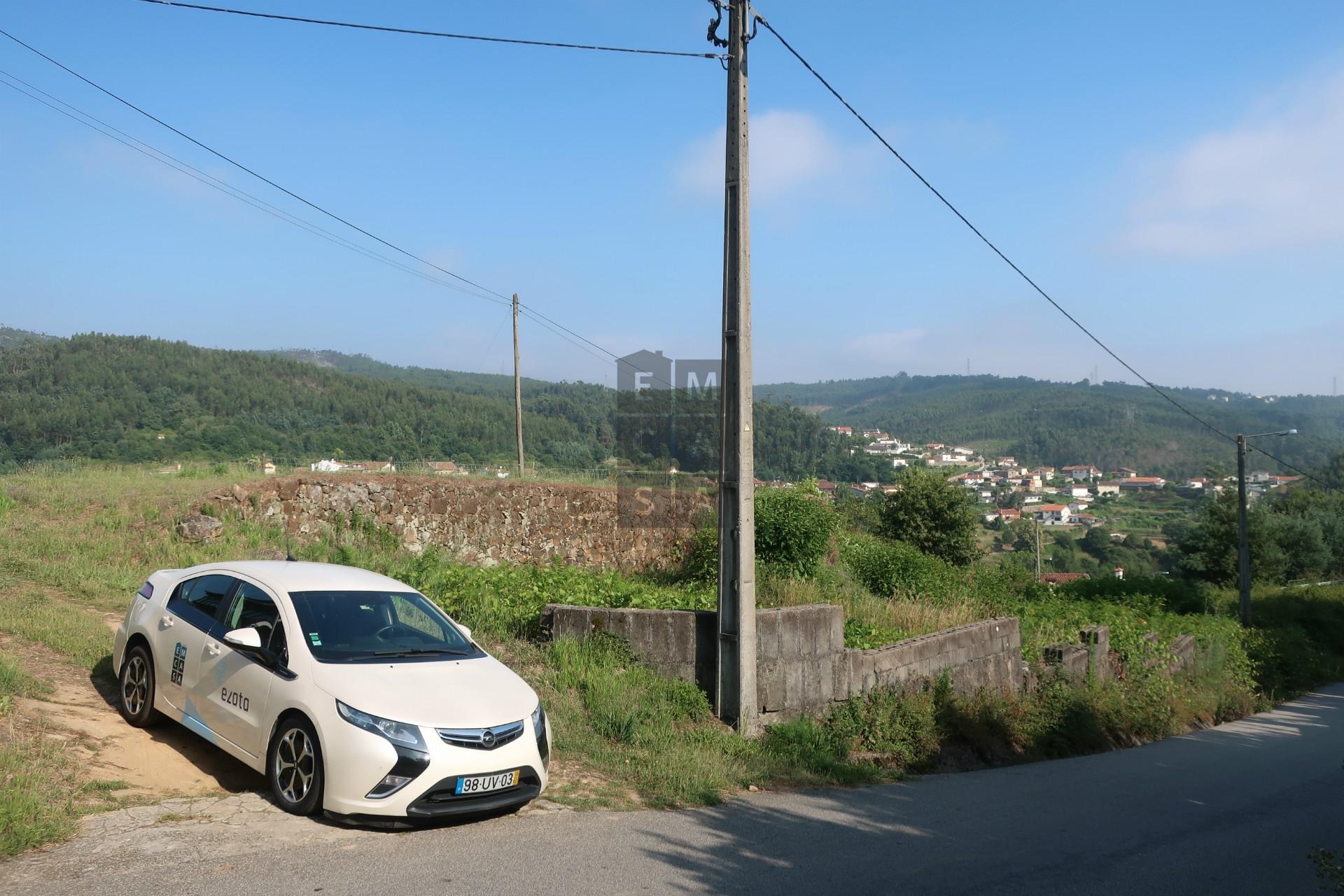 Terreno Para Construção  Venda em Oliveira de Azeméis, Santiago de Riba-Ul, Ul, Macinhata da Seixa e Madail,Oliveira de Azeméis