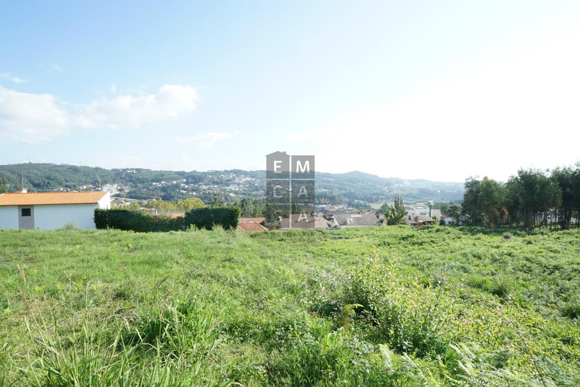 Lote de Terreno  Venda em Oliveira de Azeméis, Santiago de Riba-Ul, Ul, Macinhata da Seixa e Madail,Oliveira de Azeméis