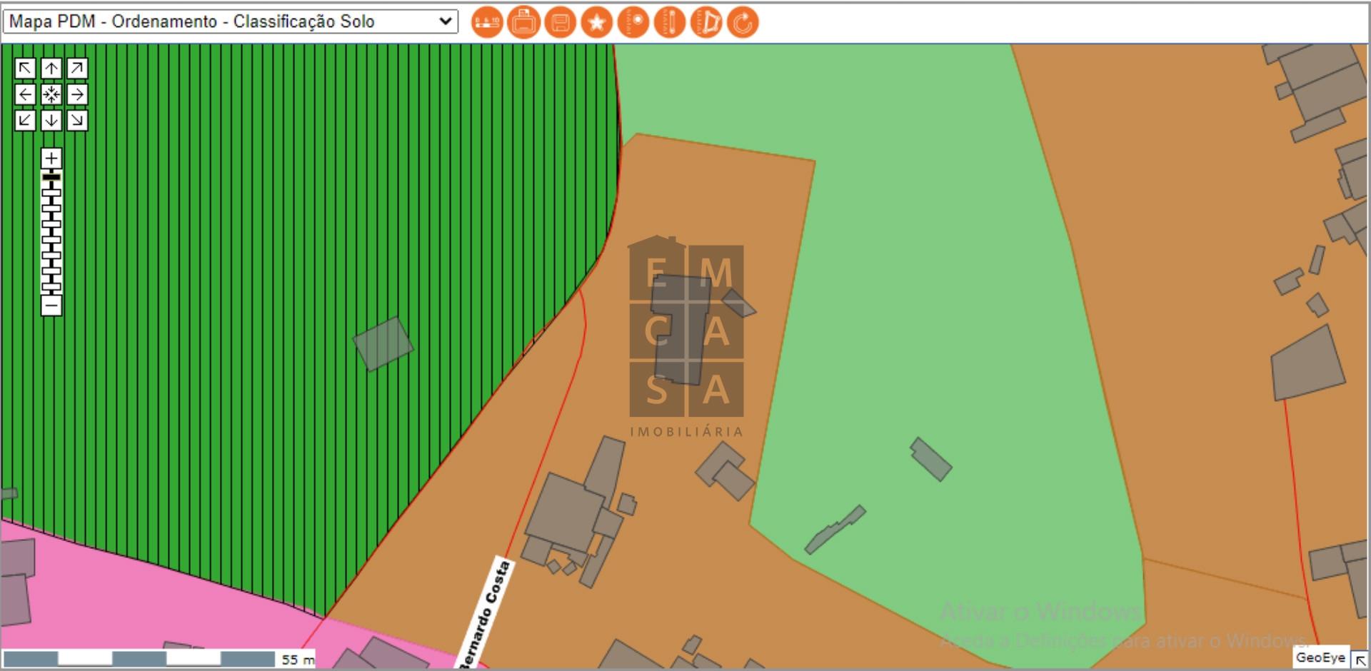 Moradia T5 para venda em Milheirós de Poiares (terreno  com viabilidade construtiva)