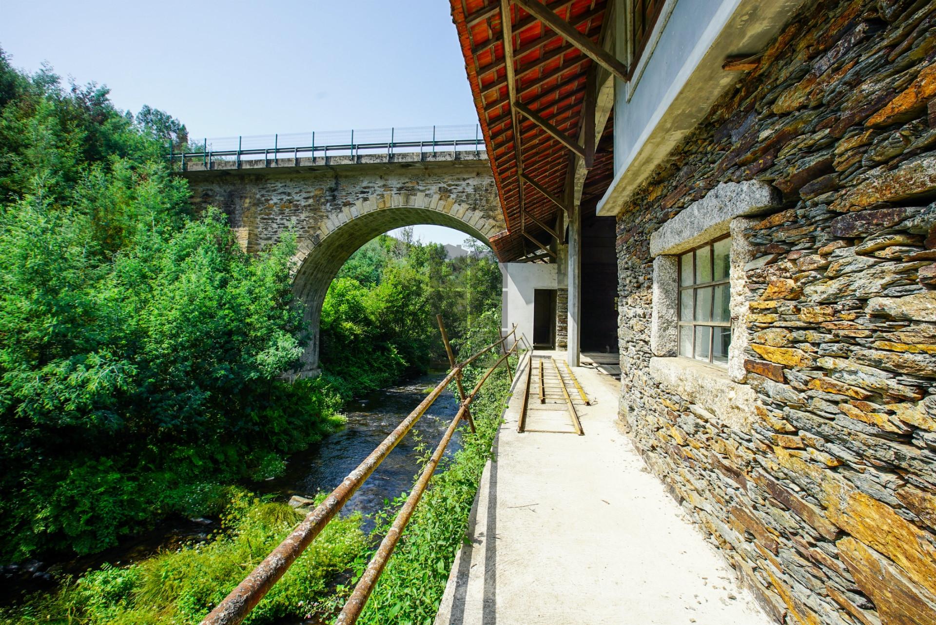 Quinta com vista para o rio Arda em Castelo de Paiva