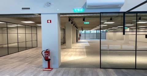 Edifício Escritórios com 6572 m2 -Centro de Porto