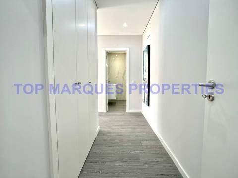 Apartamento T3 Venda em Quelfes,Olhão