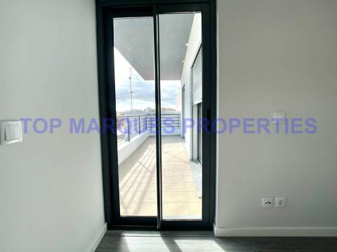 Apartamento T3 Venda em Quelfes,Olhão