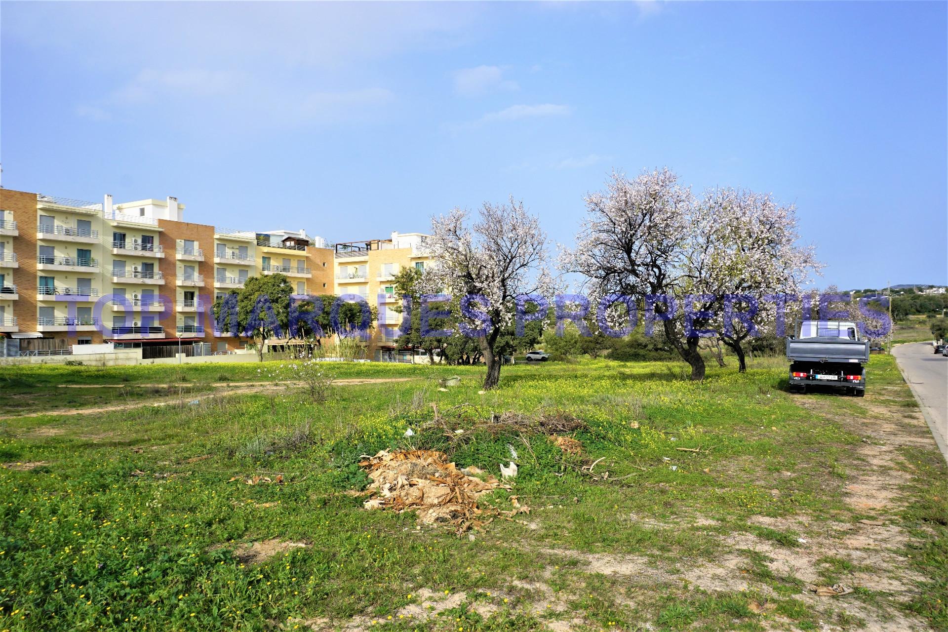 Terreno Urbanizável com 3640 m2 em Olhão