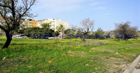 Terreno Urbanizável com 3640 m2 em Olhão