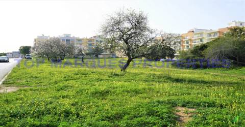 Terreno Urbanizável com 3640 m2 em Olhão