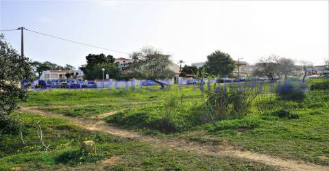 Terreno Urbanizável com 3640 m2 em Olhão
