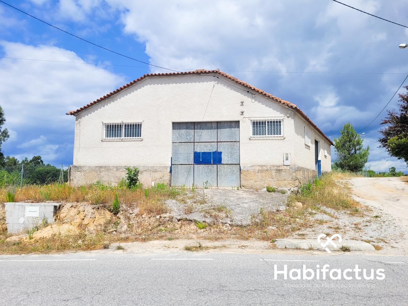 Armazém e Oficina para Venda em Viseu