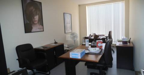 Loja comercial próxima ao Hospital São João