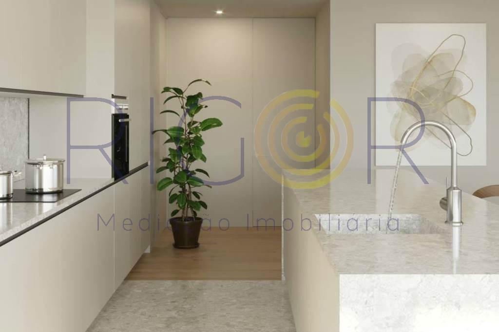 Apartamento T2 com varanda de 47m2 em Matosinhos Sul