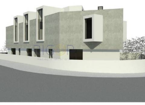 Terreno para Construção de Edifício Habitacional