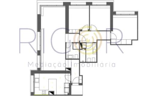Apartamento T3 Renovado à Av. Boavista