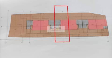 Terreno de 272.80m2 com projeto aprovado para construção de moradia de 3 frentes