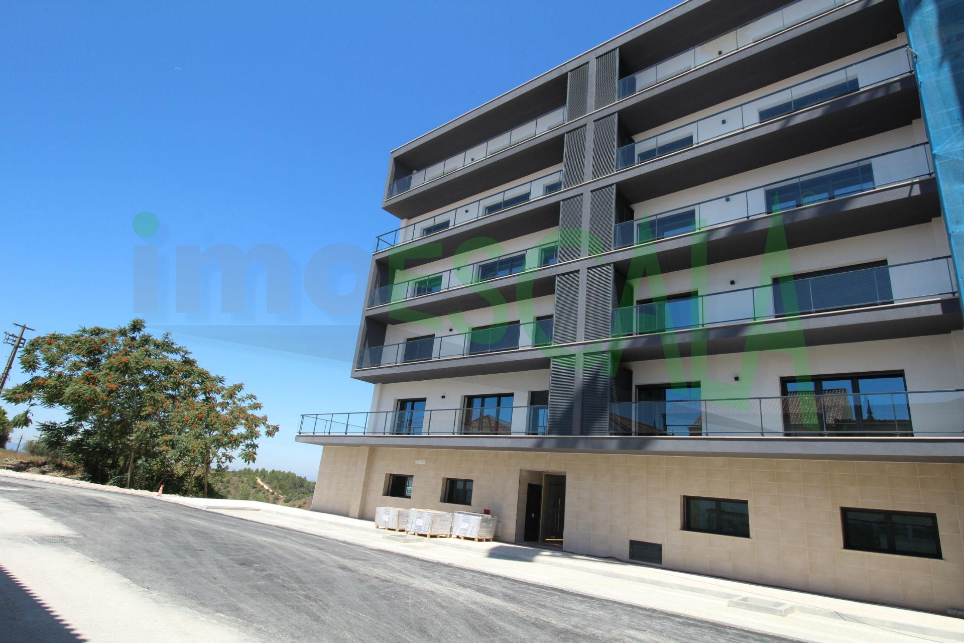 Apartamento T2 c/ Terraço