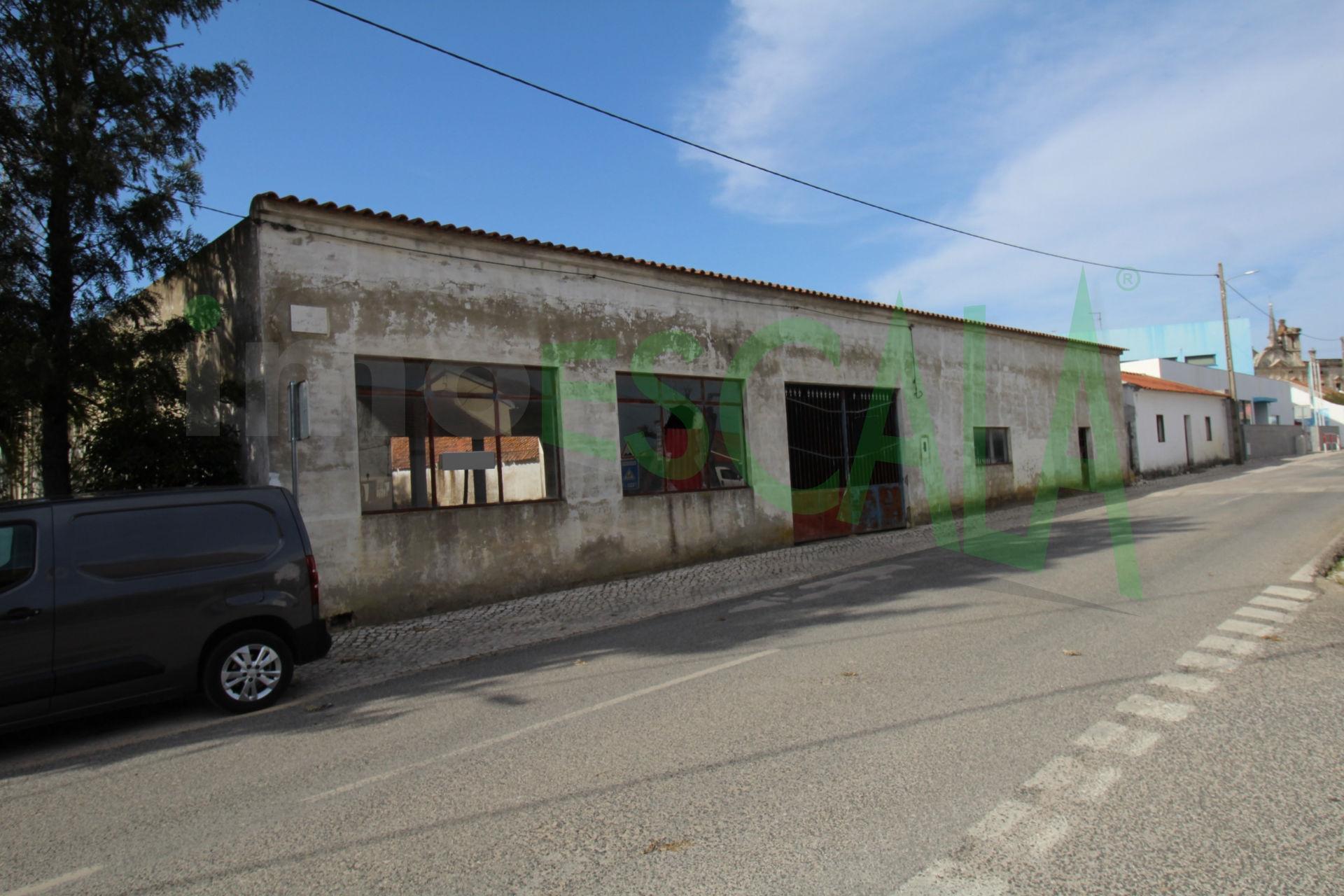 Armazém  Venda em Manique do Intendente, Vila Nova de São Pedro e Maçussa,Azambuja