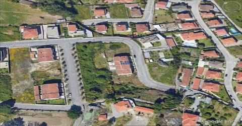 Terreno para construção de moradia T3 em banda c/projecto